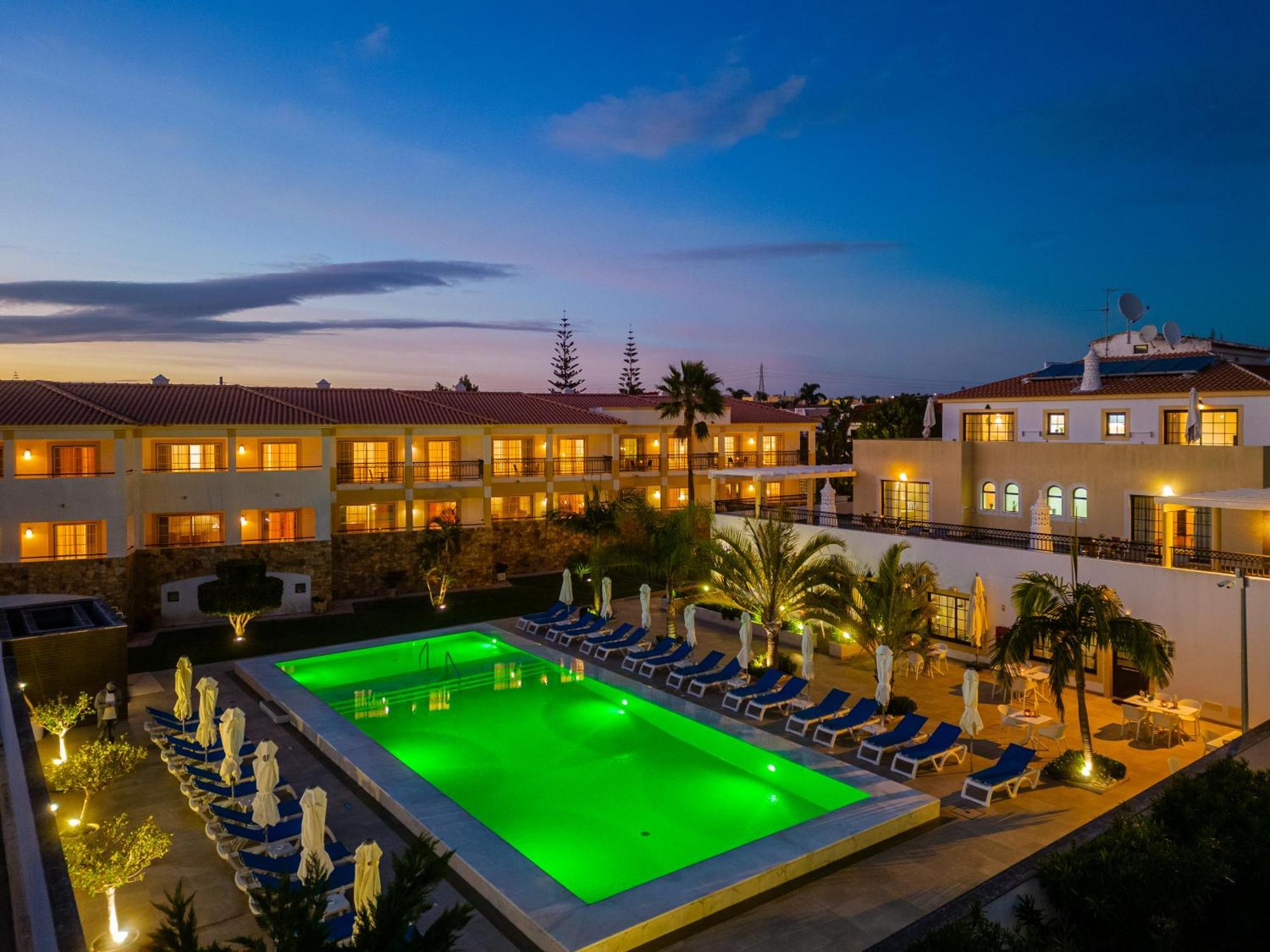 Apartamentos Turisticos Novochoro Albufeira Exterior foto